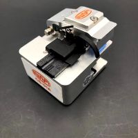 Скалыватель оптического волокна Ilsintech CS-01A
